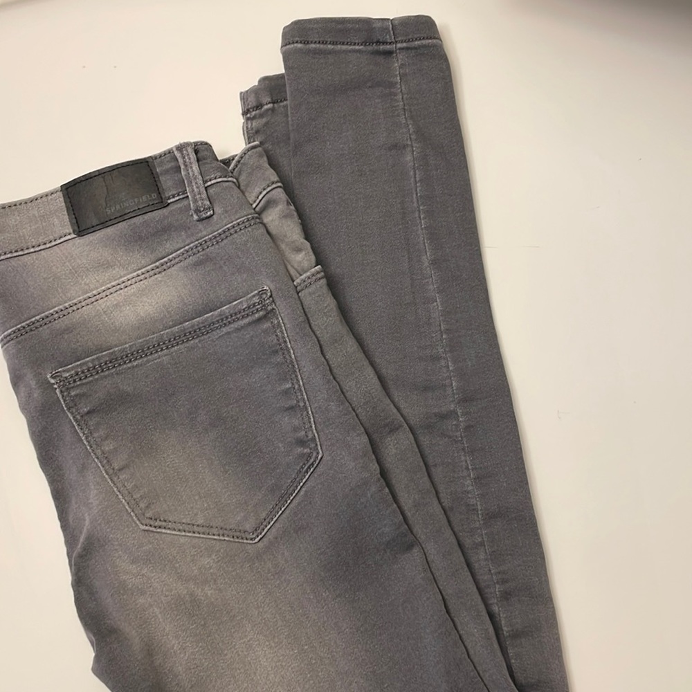 Grey skinny jeans